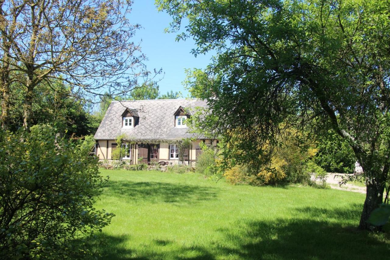 Le Pommenial De La Herissonniere Saint-Aubin-de-Bonneval Екстериор снимка