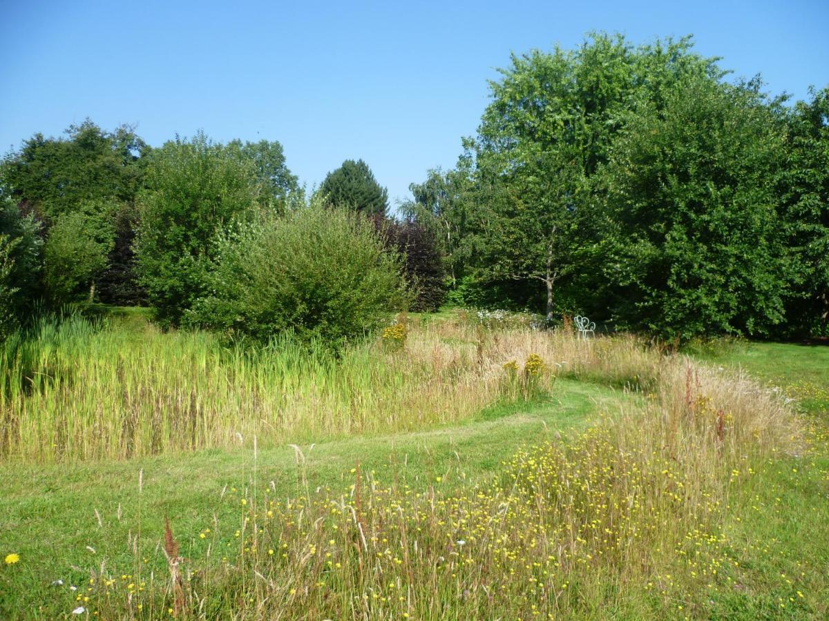 Le Pommenial De La Herissonniere Saint-Aubin-de-Bonneval Екстериор снимка